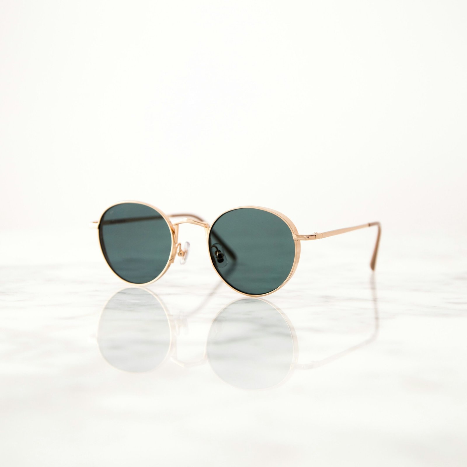 Glasses Frames for Men – A Complete Guide to Choosing the Perfect Eyewear (by Dabas)